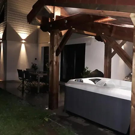 Les Camelias Chalet